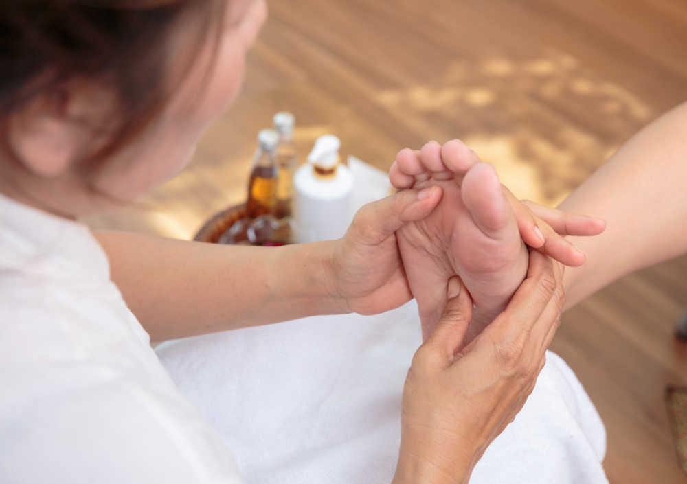 reflexology ipswich massage treatment